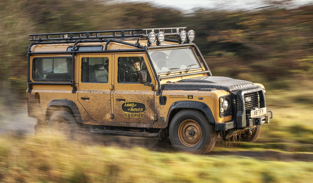 Land Rover Defender Works V8 Trophy: 25 машин для любителей классики —  Авторевю