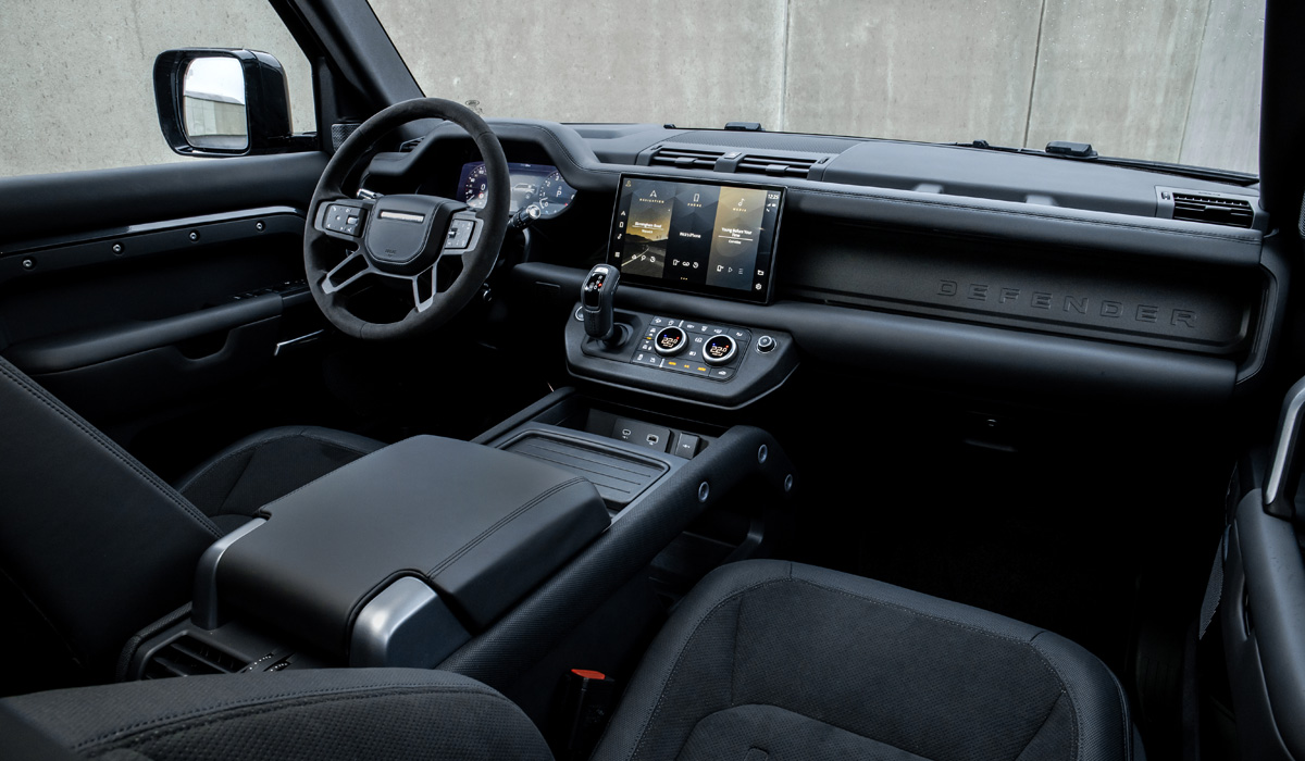 Новый Land Rover Defender: теперь с двигателем V8