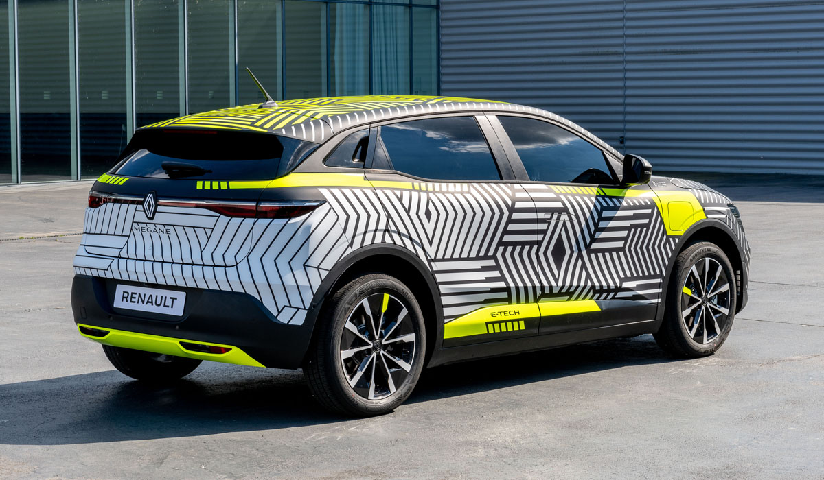 Будущий электромобиль Renault Megane e-Tech вышел на тесты