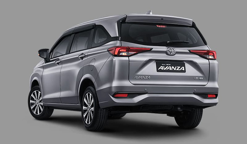 Новые компактвэны Toyota Avanza и Veloz: теперь без рамы