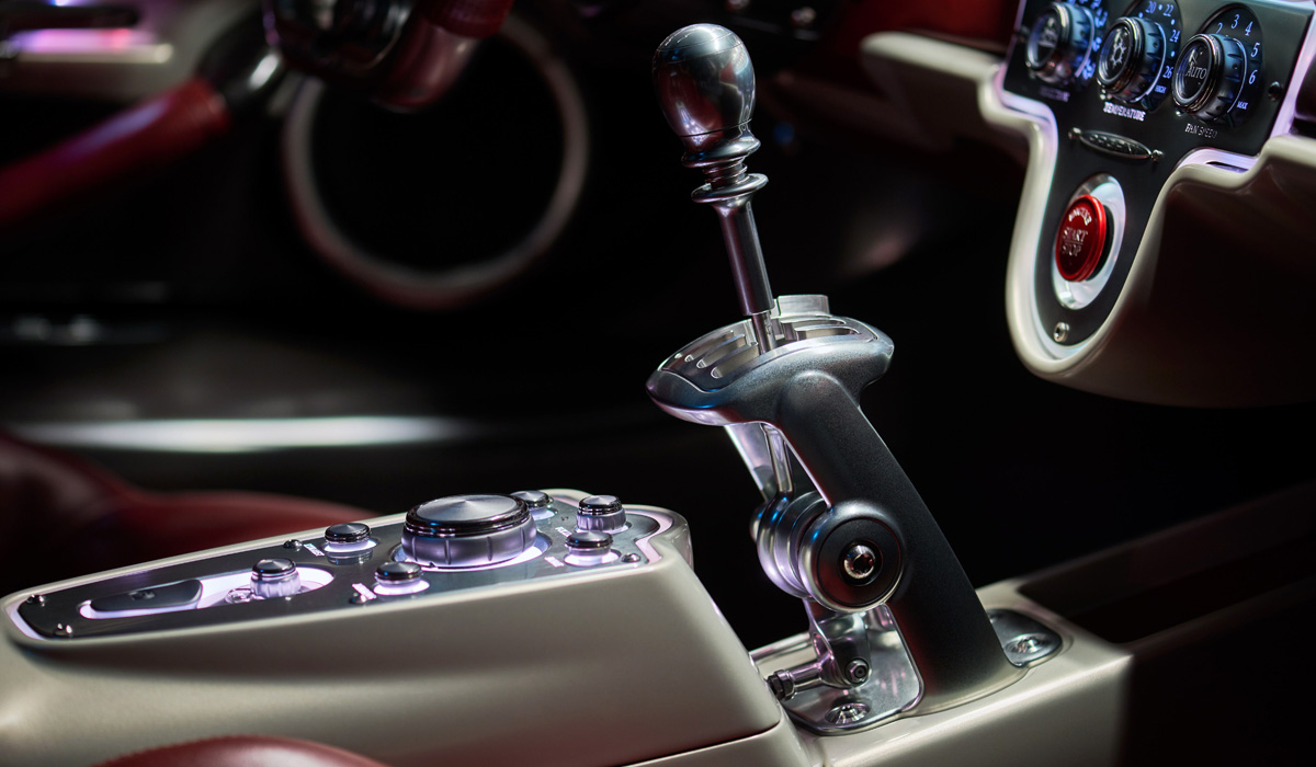 Новый гиперкар Pagani Utopia: двигатель V12 с «механикой»