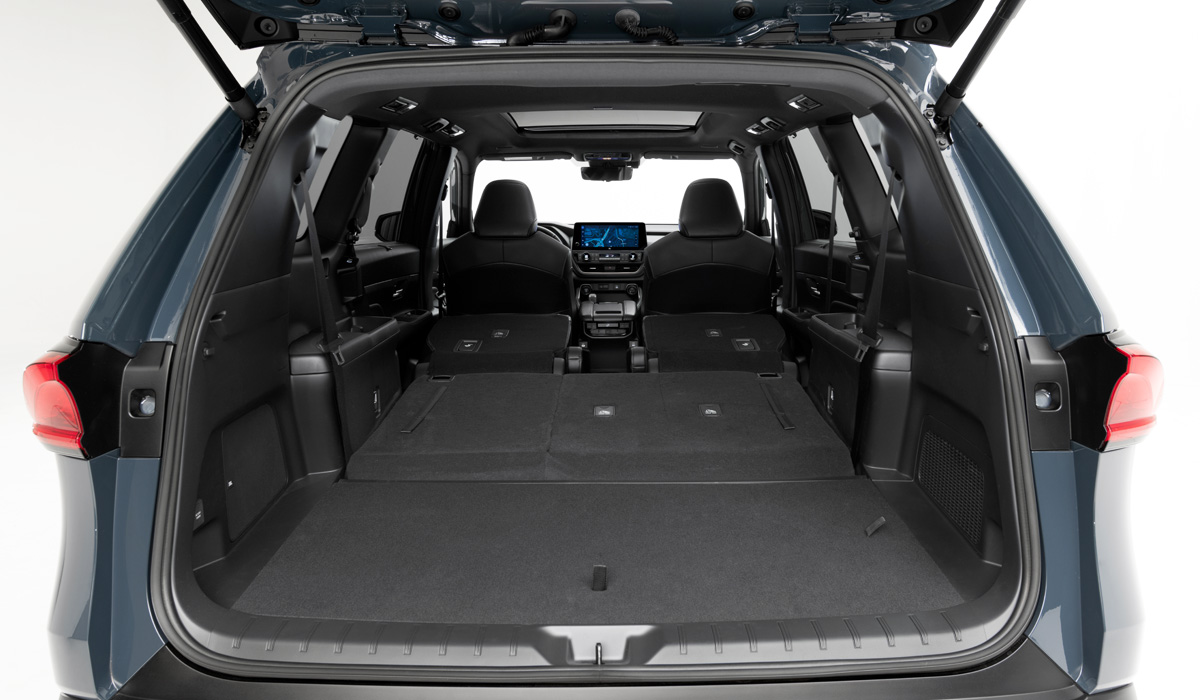 Toyota-Grand-Highlander-12.jpg