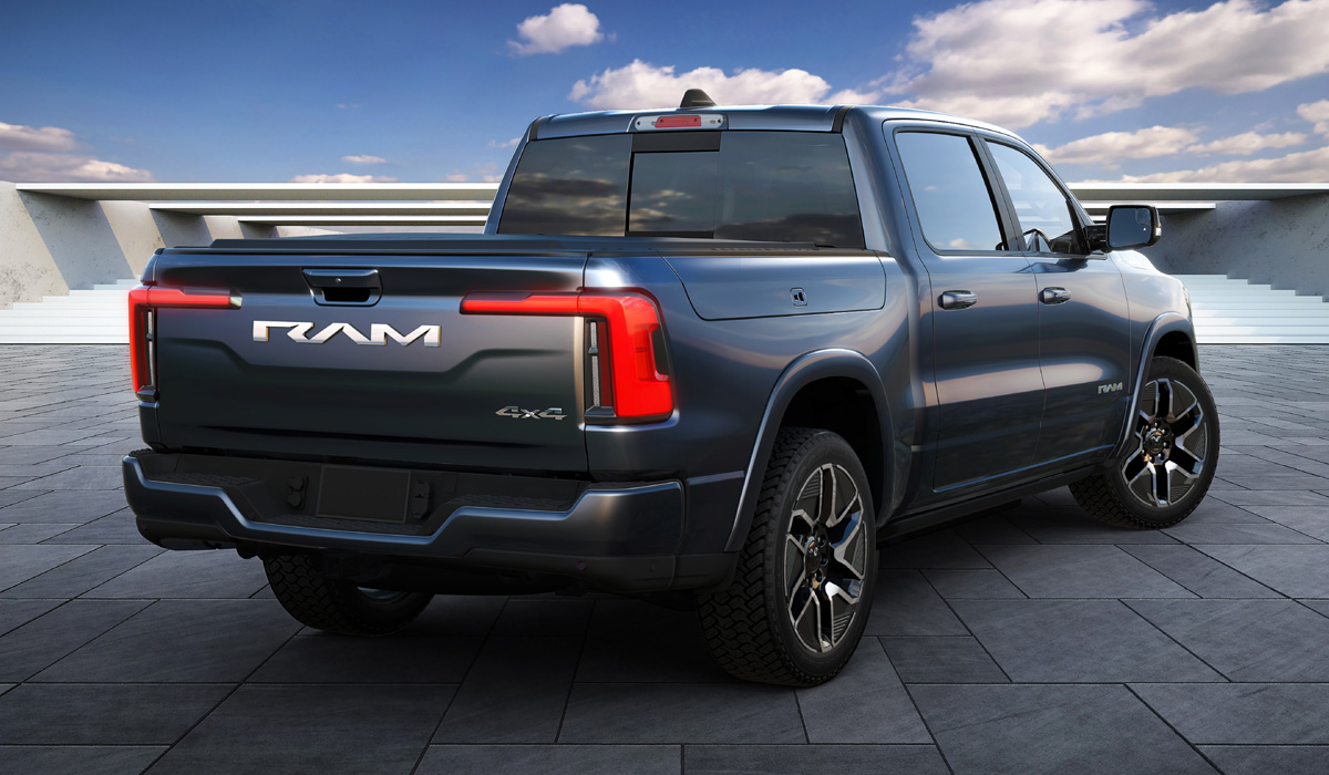 Серийный электрический пикап Ram 1500 REV: первый взгляд — Авторевю