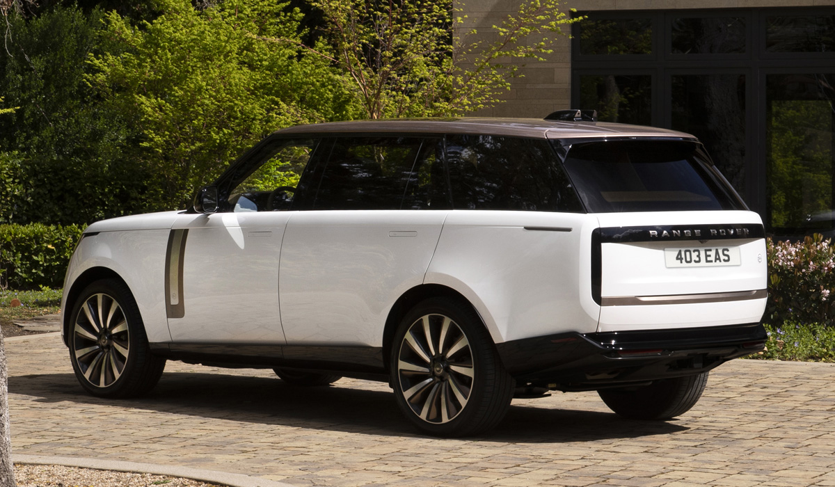 Новый Range Rover: самая мощная версия и другие обновки