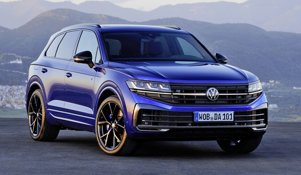 Volkswagen Touareg и светодиодный рестайлинг — Авторевю