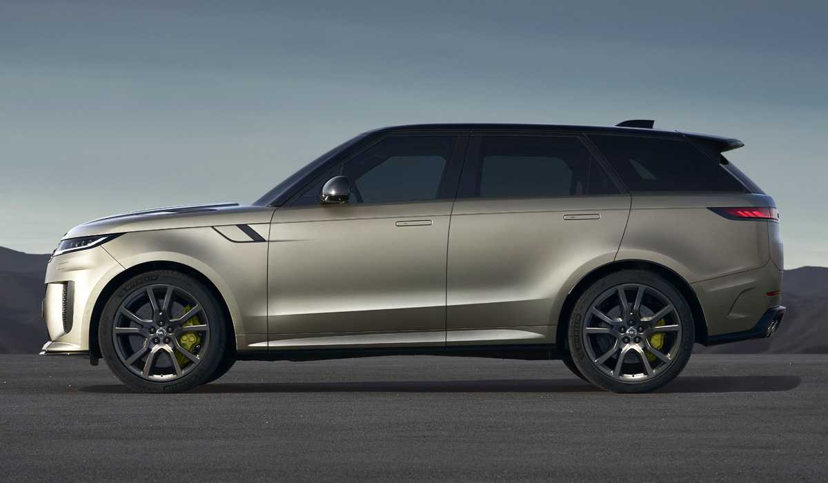 Представлен Range Rover Sport SV: новая топ-версия
