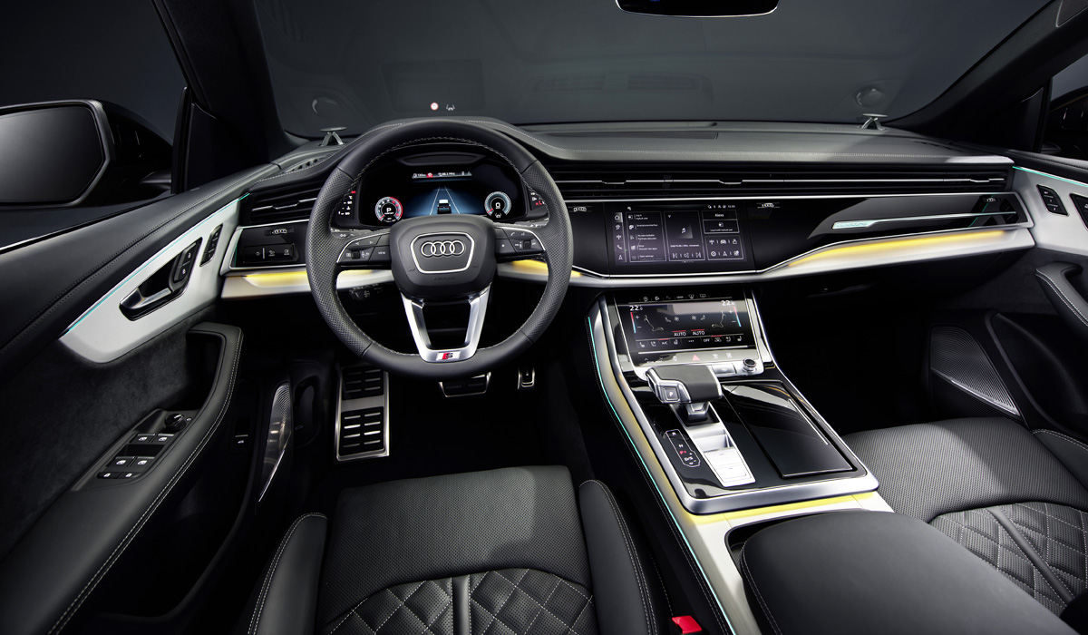 Представлен обновленный кроссовер Audi Q8