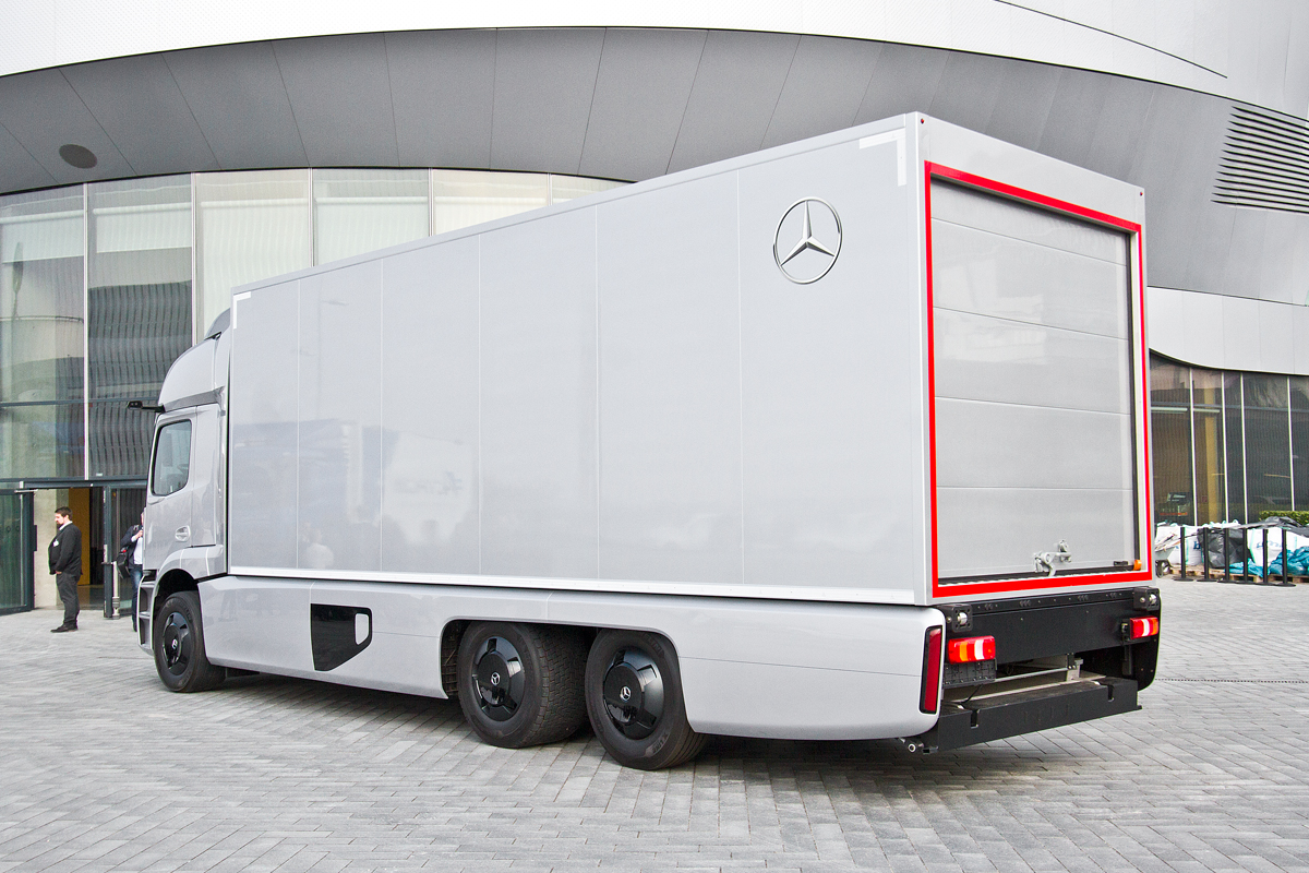 Mercedes Benz Urban ETRUCK