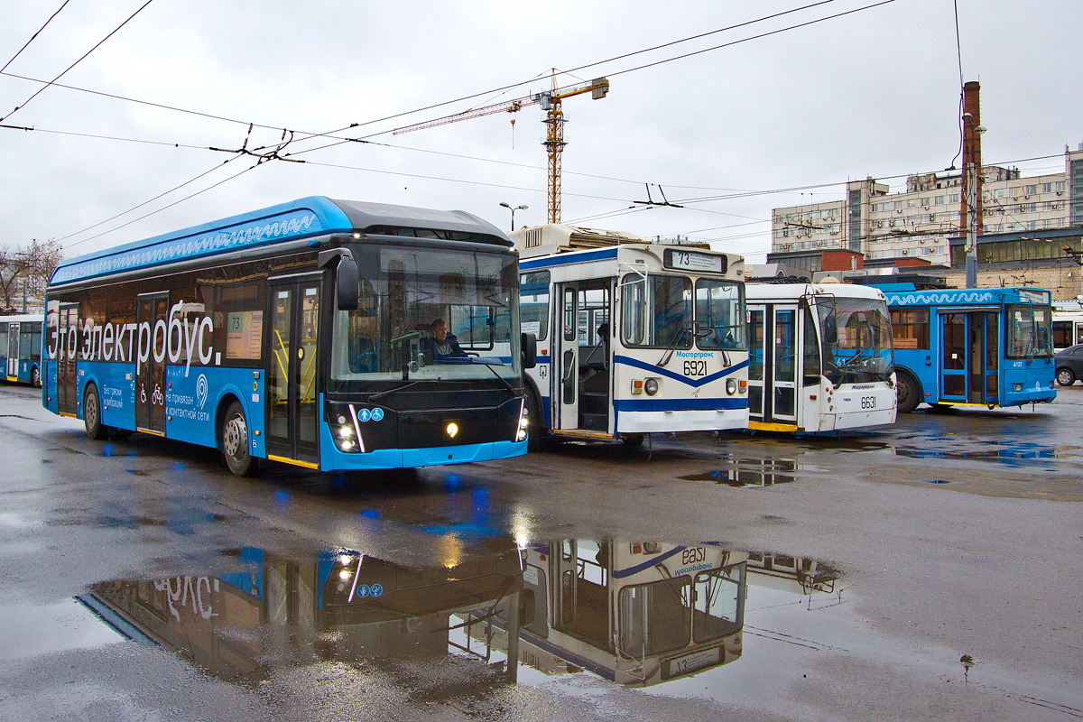 Электробусы базируются в троллейбусном парке №6