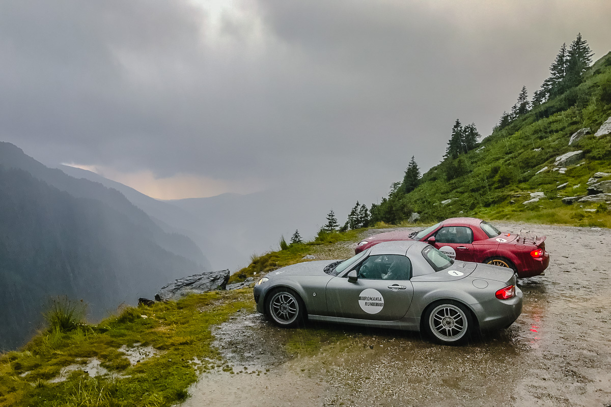 Путешествие в Румынию на родстерах Mazda MX-5. Часть вторая: Трансфагараш —  Авторевю