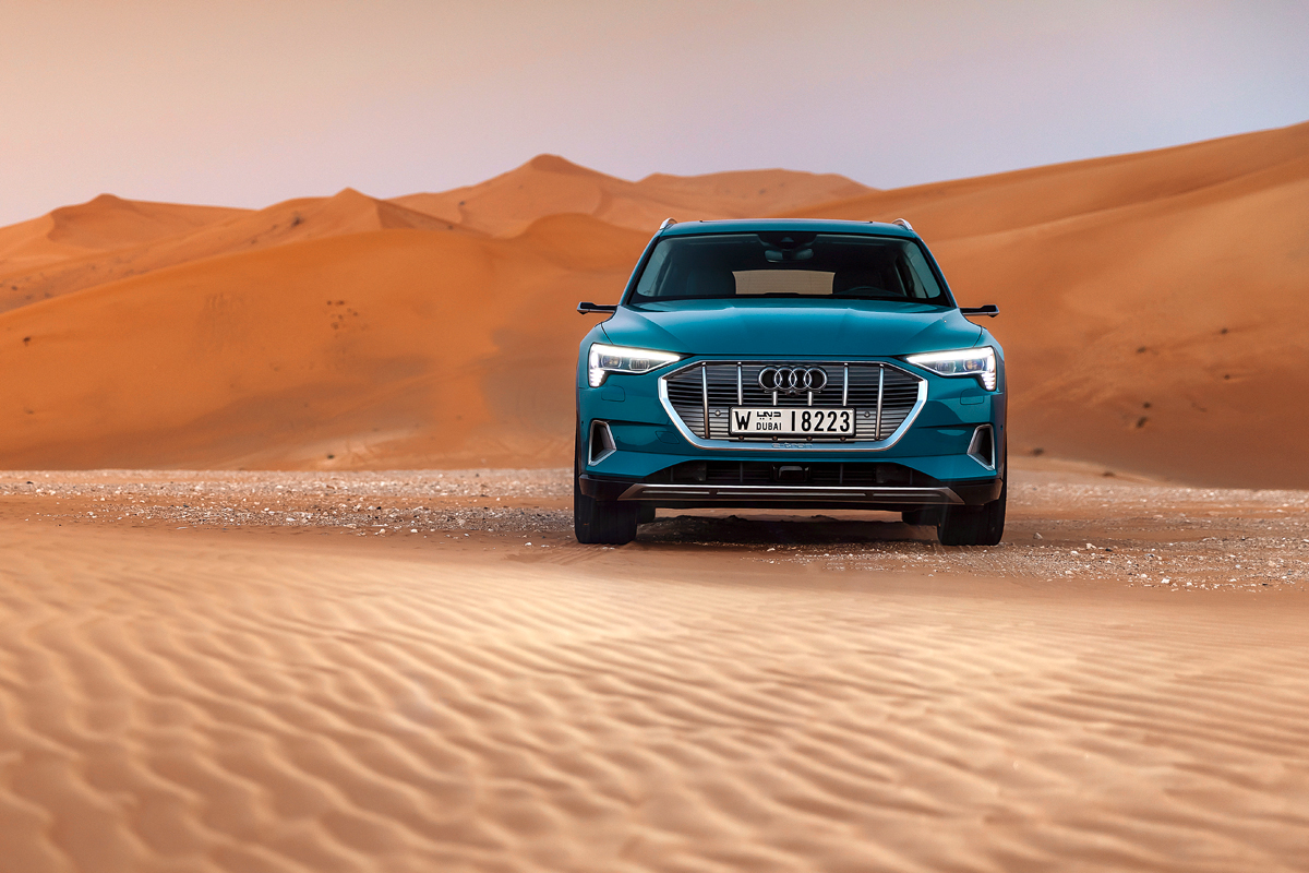 Е-Тролль: первый серийный электромобиль Audi в арабских песках