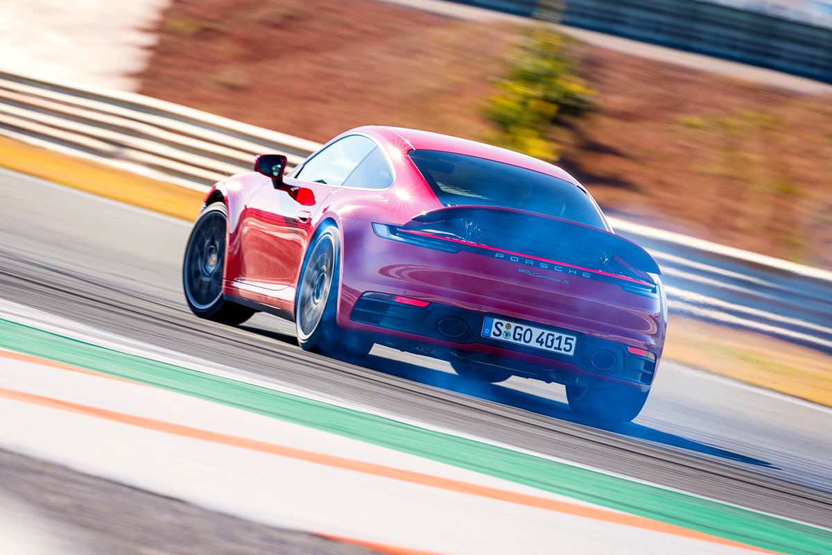 Почему новый Porsche 911 — это самовоз?