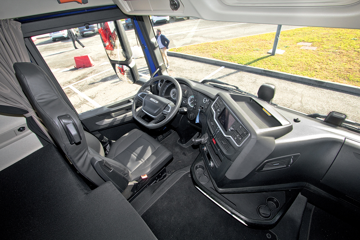 Iveco Stralis салон