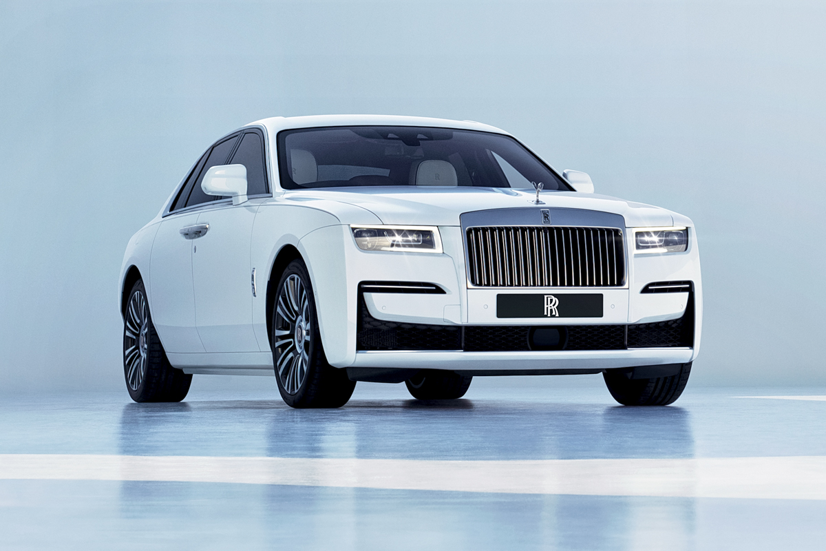 Ghost — первый полноприводный седан марки Rolls-Royce