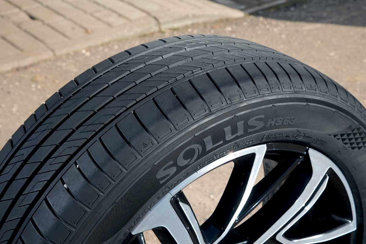 Шины Pirelli PZERO SPORTS CAR /30 R21 Y N0 - купить резину в Златоусте