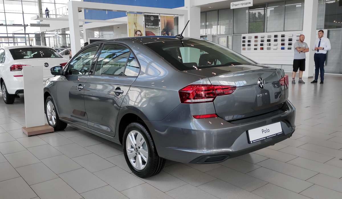 Сравнение Volkswagen Polo sedan 1.6 (110 л.с.) и Hyundai Creta (2022-2020) 1.6