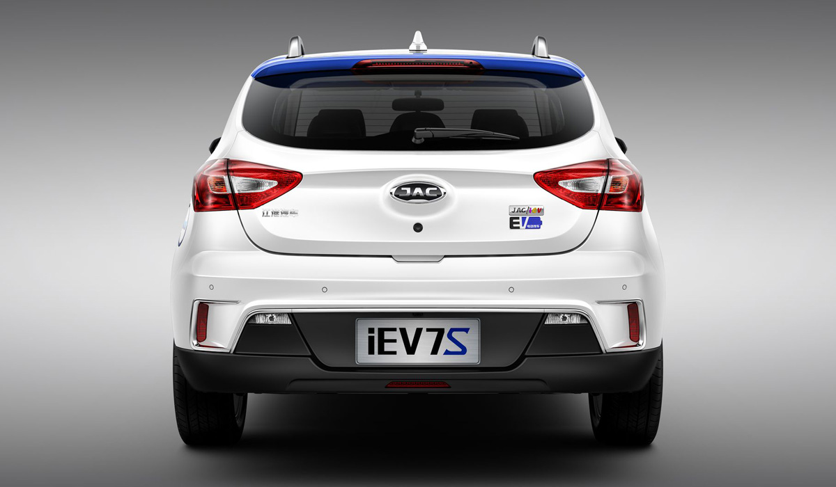 Электрокар jac iev7s