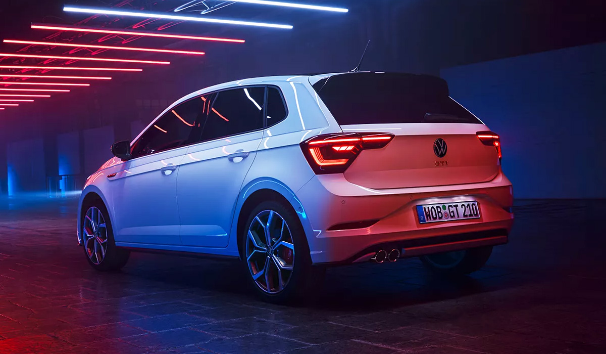 Volkswagen рассекретил облик «заряженного» Polo GTI