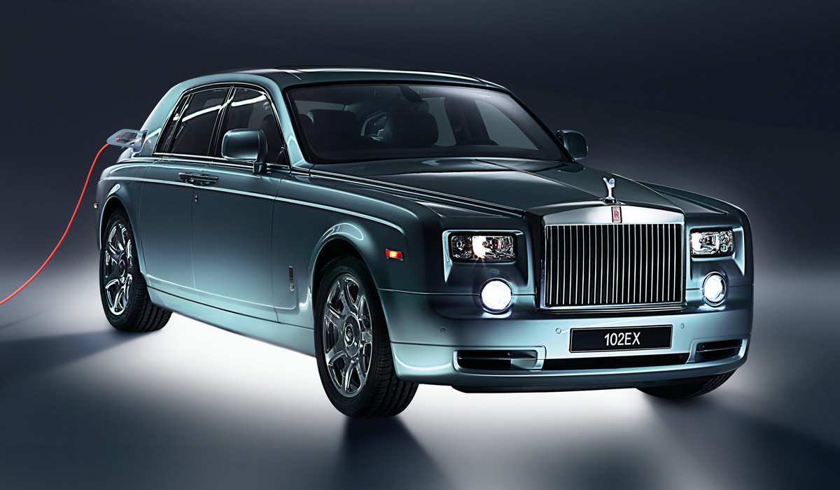 Rolls-Royce Spectre станет первым электромобилем марки