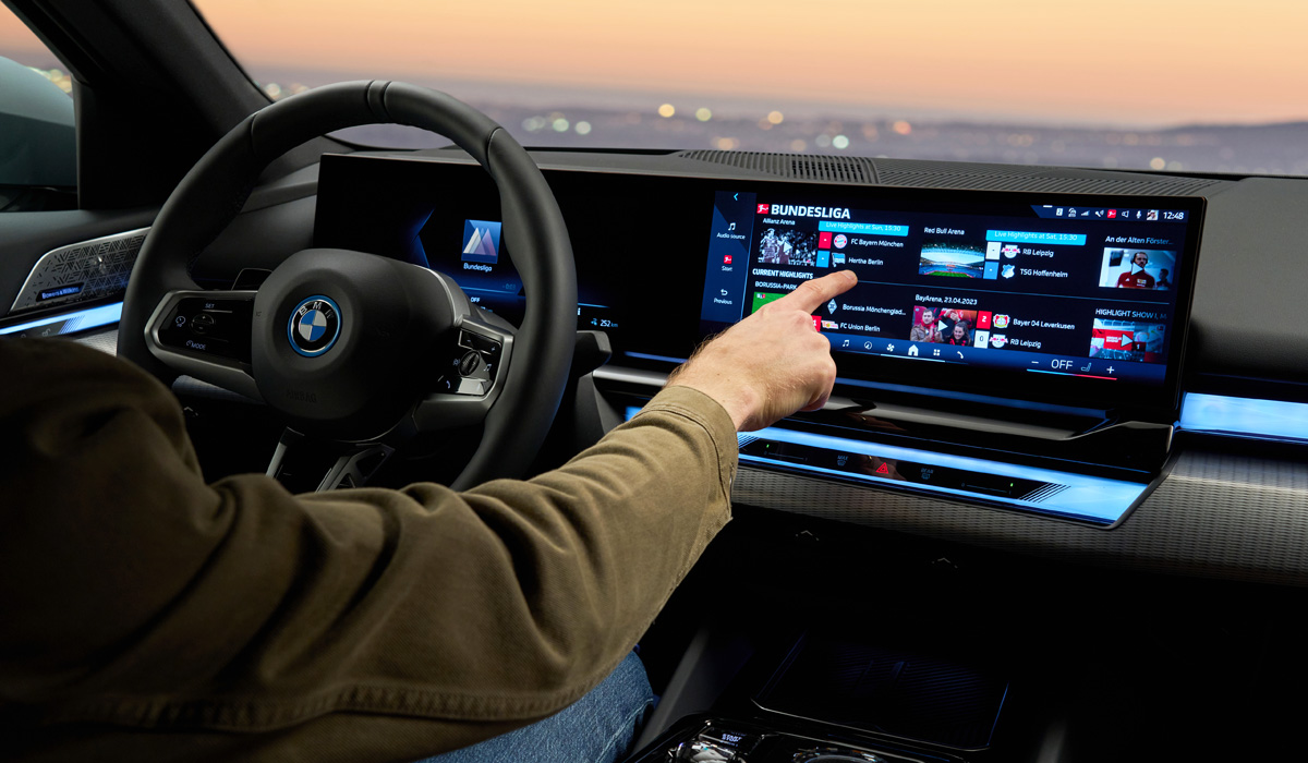 Обновки BMW: трехлитровый дизель, младший i7 и другое — Авторевю