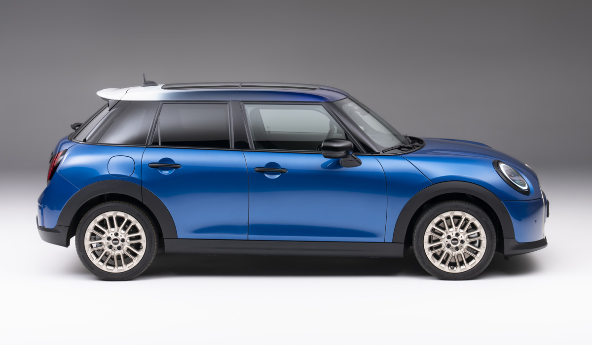 Новый Mini Cooper: теперь пятидверка — Авторевю