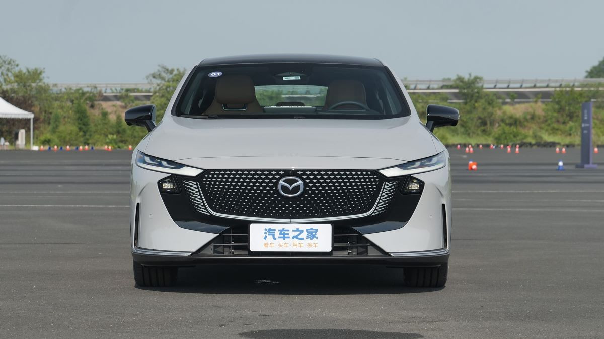 Mazda EZ-6