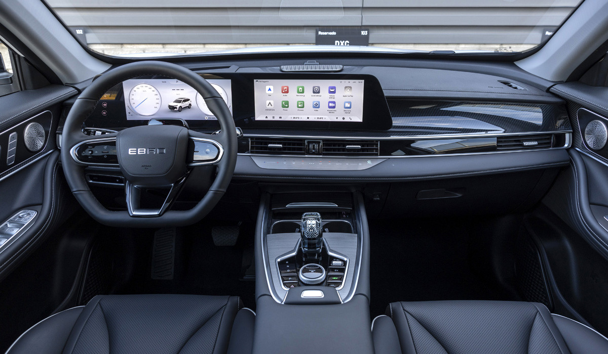 Ebro S700 PHEV