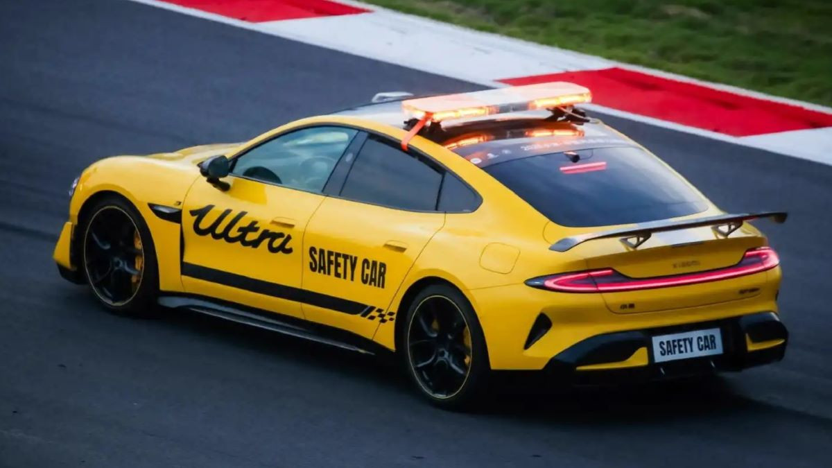 Xiaomi SU7 Ultra Track ako tempo auta