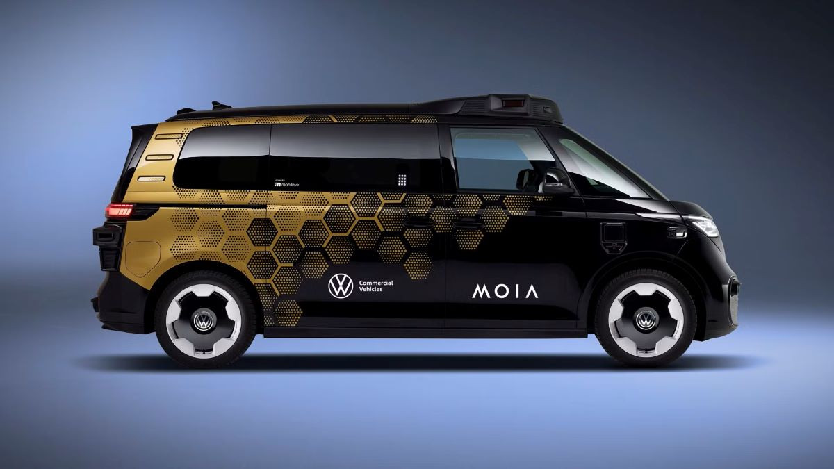 Беспилотный Volkswagen ID. Buzz AD готов стать серийным