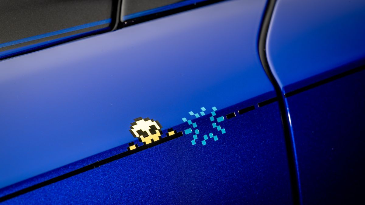 Rolls-Royce Black Badge Ghost Gamer: 8-битная ностальгия