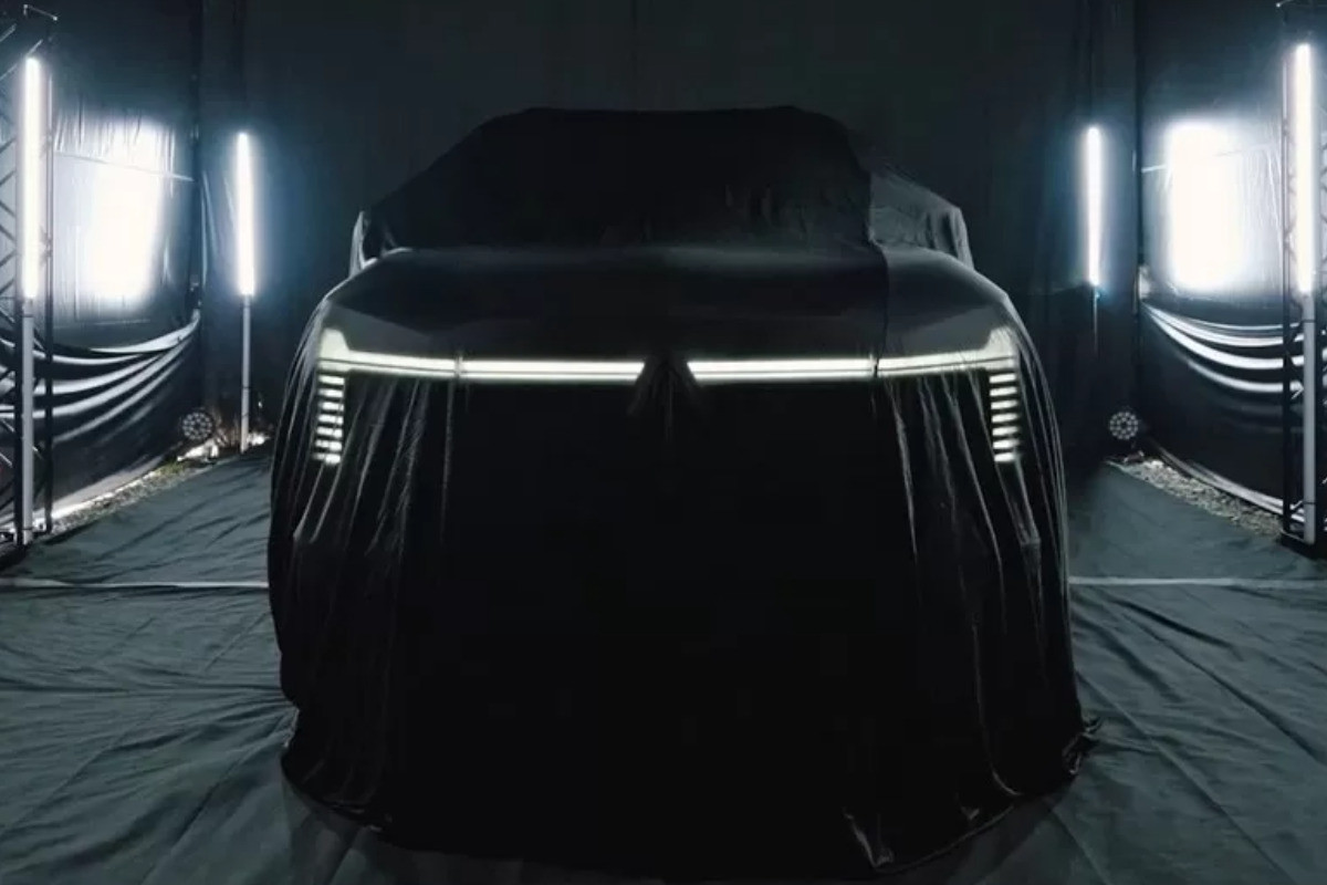 Возрожденный Mitsubishi Pajero показали на новых кадрах