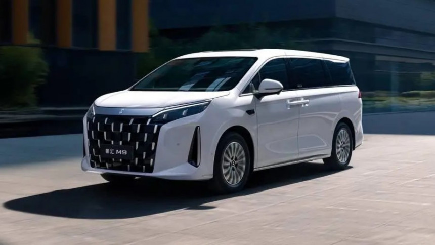 Корпоративный минивэн BYD Linghui M9 дебютировал в Китае